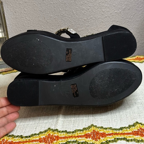 Lemon Drop by Privileged Black Velvet Platforms Sandals sz 8.5 - Picture 4 of 7